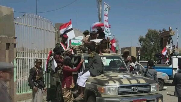 الحوثيون يعتقلون عدد من مشائخ ”صنعاء“ و ”عمران“