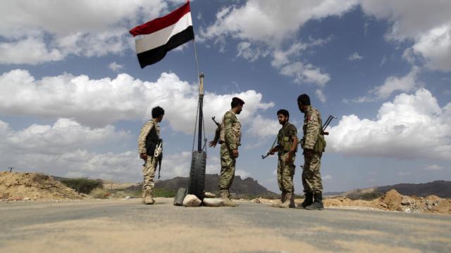 نعت استشهاد  شقيق قائد قوات الأمن الخاصة صلاح العوبان :    شرطة أبين تعلن السيطرة على مثلث الوضيع وحصن سعيد وتبشر المسافرين بتأمين الخط الساحلي
