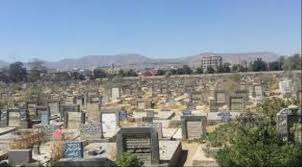 المليشيا الحوثية تنفي ارتفاع القبور وتصدر بيان تحدد فيه التسعيرة  الجديدة