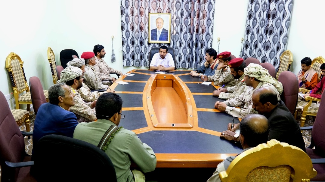 محافظ شبوة يشيد بانتصارات الجيش الوطني في مختلف جبهات القتال