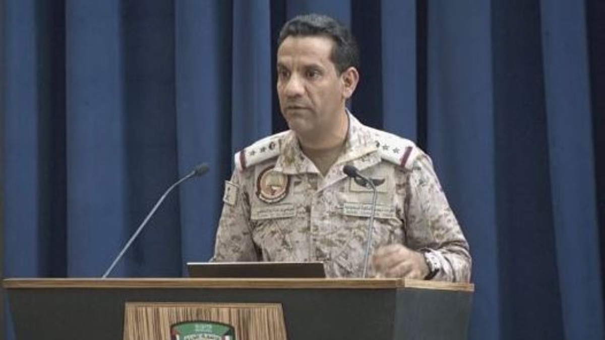 المالكي ينفي مزاعم المليشيا الحوثية بترحيل السعودية 800 شخص صومالي إلى اليمن
