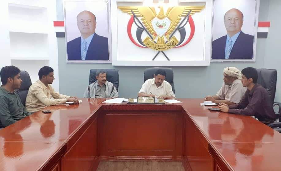 محافظ شبوة يوقع عقد لتنفيذ مشروع كهرباء ارّه بمديرية عسيلان