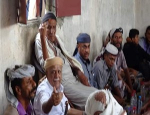 قبائل ابين تعقد لقاء موسع بلودر وتعلن دعمها للشرعية