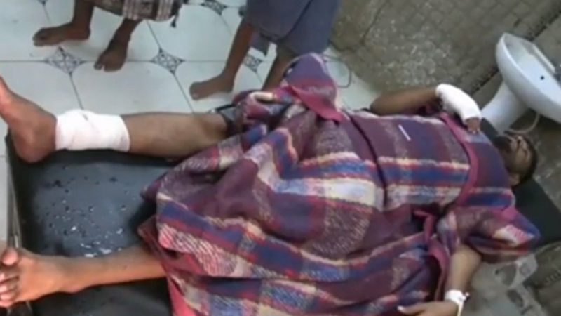 الحكومة تدين قصف مليشيا الحوثي لسوق شعبي في الحديدة