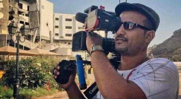 صحفي يمني كان في سجون الإمارات السرية يتحدث عن صنوف من التعذيب تعرض لها