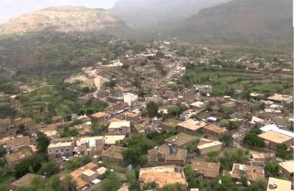 إصابة مواطن بجروح بالغة بعد تعرضه لضربة بفأس في رأسه بإب