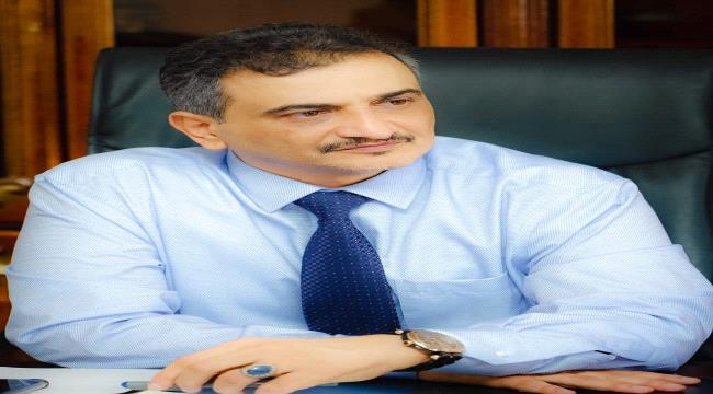 محافظ عدن يصدر قرارا بتكليف مديرا عاما للبريد بعدن