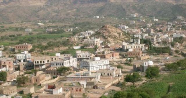 قبائل العواضي تضيق الخناق على المليشيا الحوثية وتجبربهم على الانسحاب من مديرية ردمان