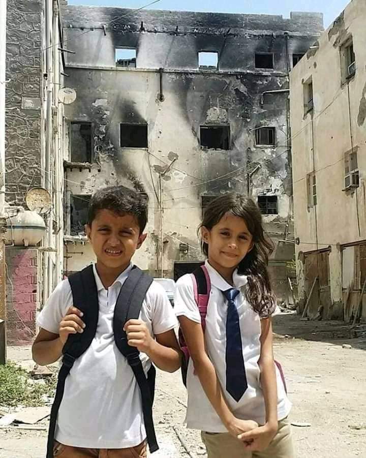 عدن ، إقبال كبير على التطوع المجاني لتعليم الطلاب في المدارس الحكومية 