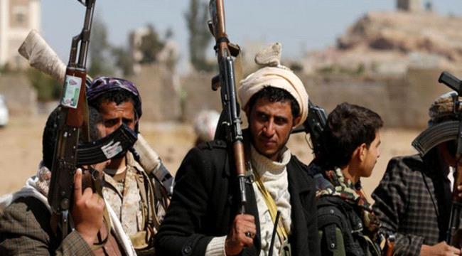 مليشيا الحوثي تعتقل ناشط كشف نهب قادتها للمساعدات الانسانية