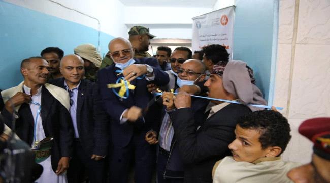 ل 700 عملية جراحية مجانية المحافظ شمسان يدشن مخيم بازرعة الطبي الجراحي المجاني ب تعـز