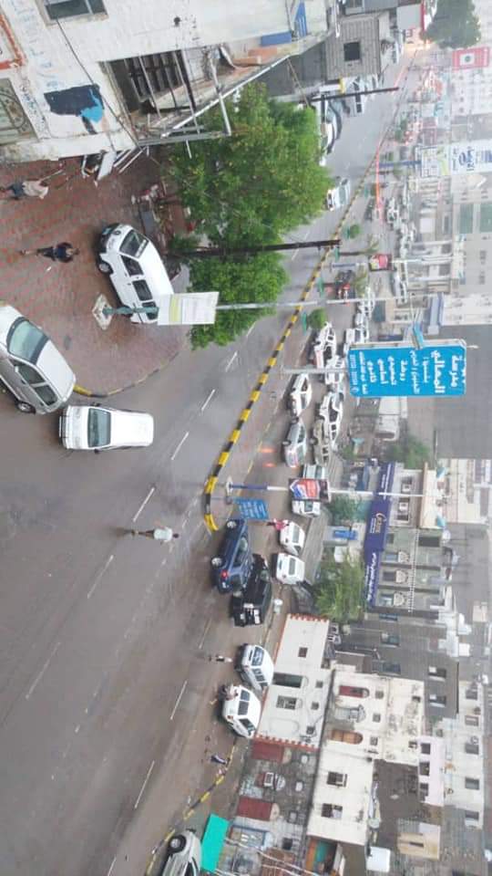 شاهد بالفيديو : هكذا بدت عدن في المنخفض الجوي الان