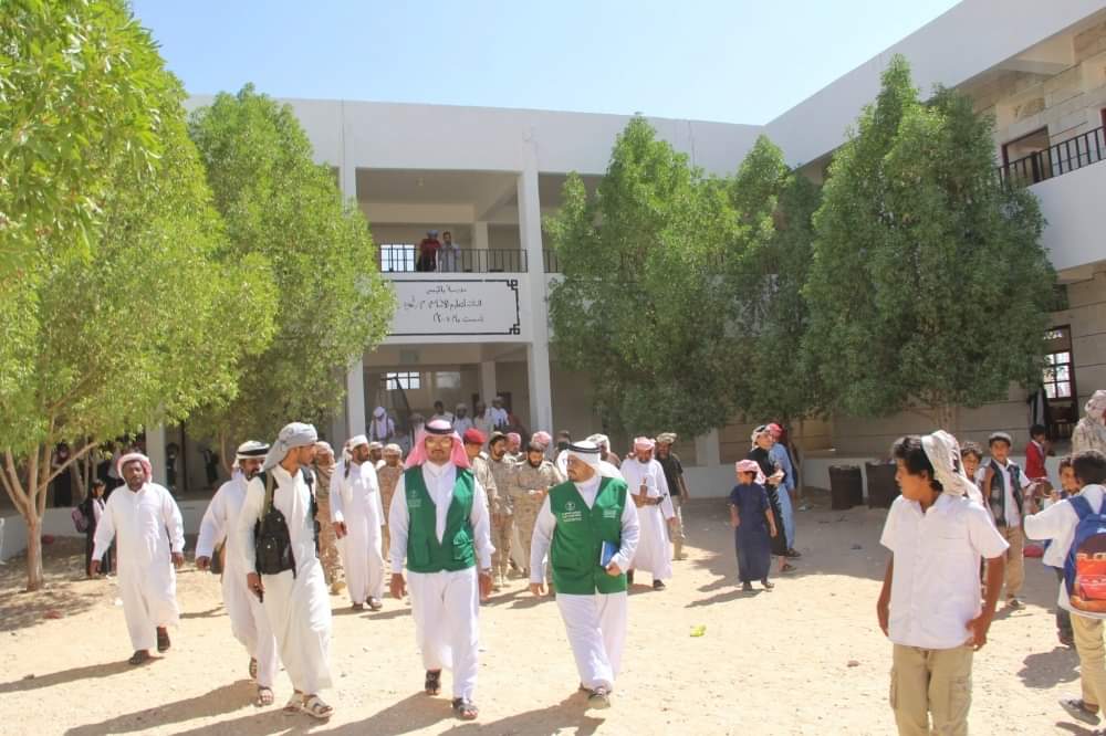 فريق من البرنامج السعودي للتنمية في زيارة لمديرية ثمود
