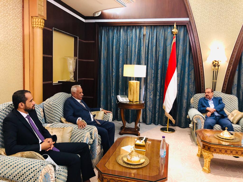 رئيس مجلس النواب يشيد بالدور الريادي والنضالي لأبناء محافظة حضرموت