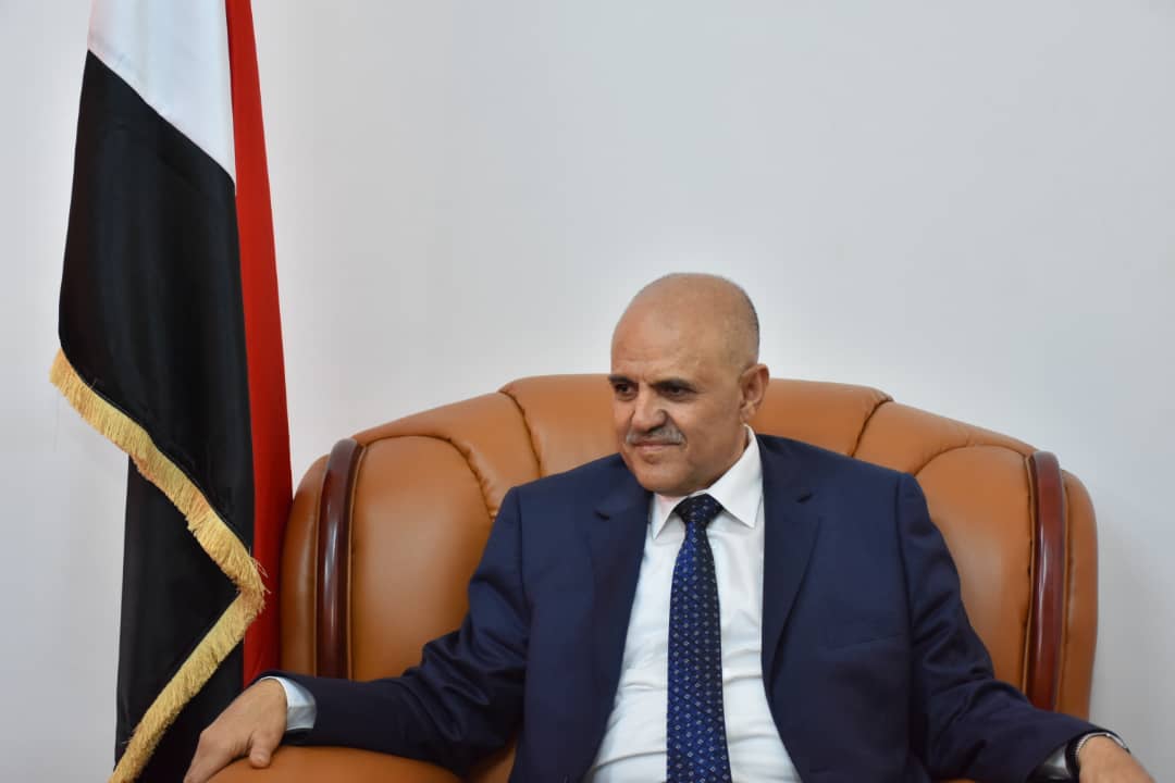 محافظ تعز يوجه بإغلاق منافذ المحافظة بسبب كورونا