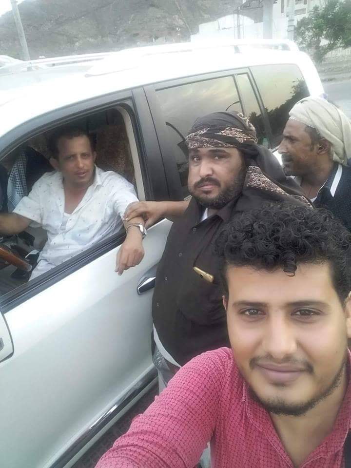 فتحي بن لزرق عقب اطلاق سراحه