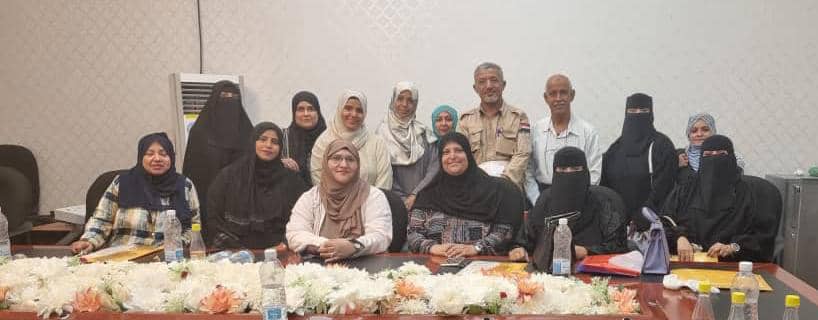 إتحاد نساء اليمن عدن يشارك بالندوة الخاصة بالحملة التوعوية لمخاطر الإبتزاز الإلكتروني