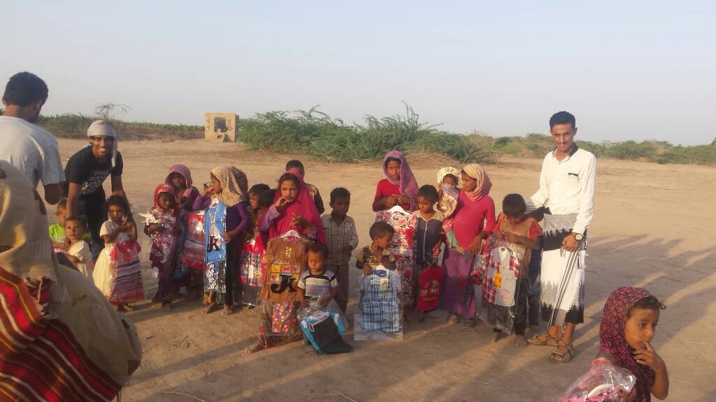 صورة لنازحين من الحديدة في عدن